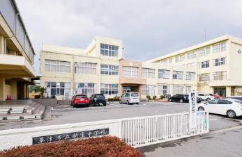 新堂中学校