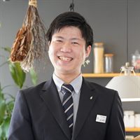 ユニバーサルホーム イオンモール大牟田店 営業主任 金子隼也